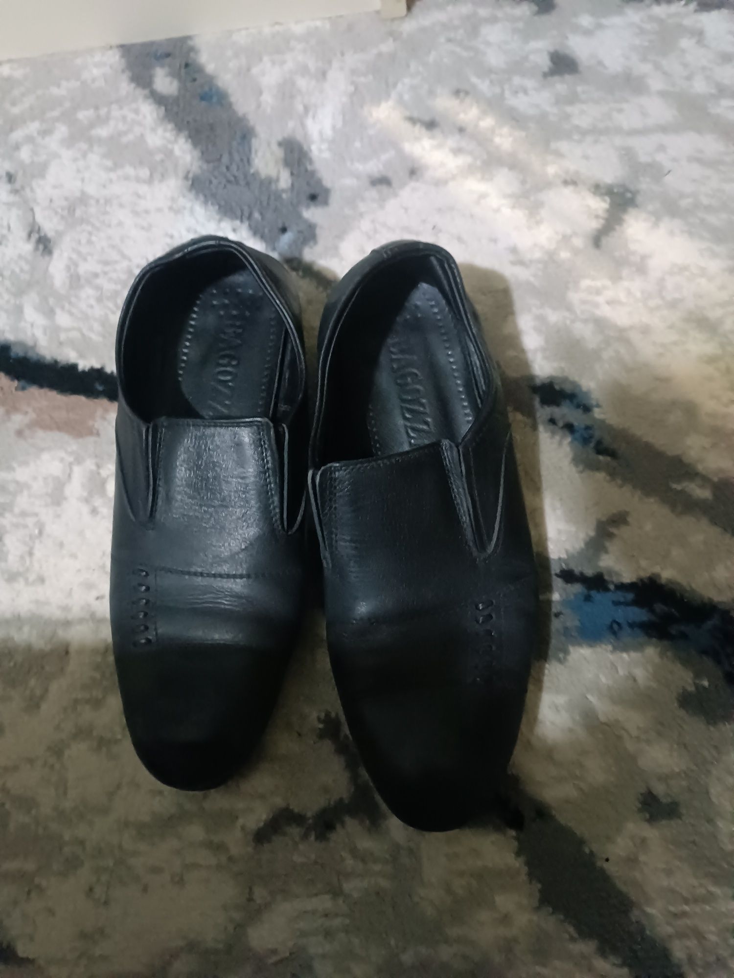 Kastun shimlari bilan. Kamplekt sotiladi