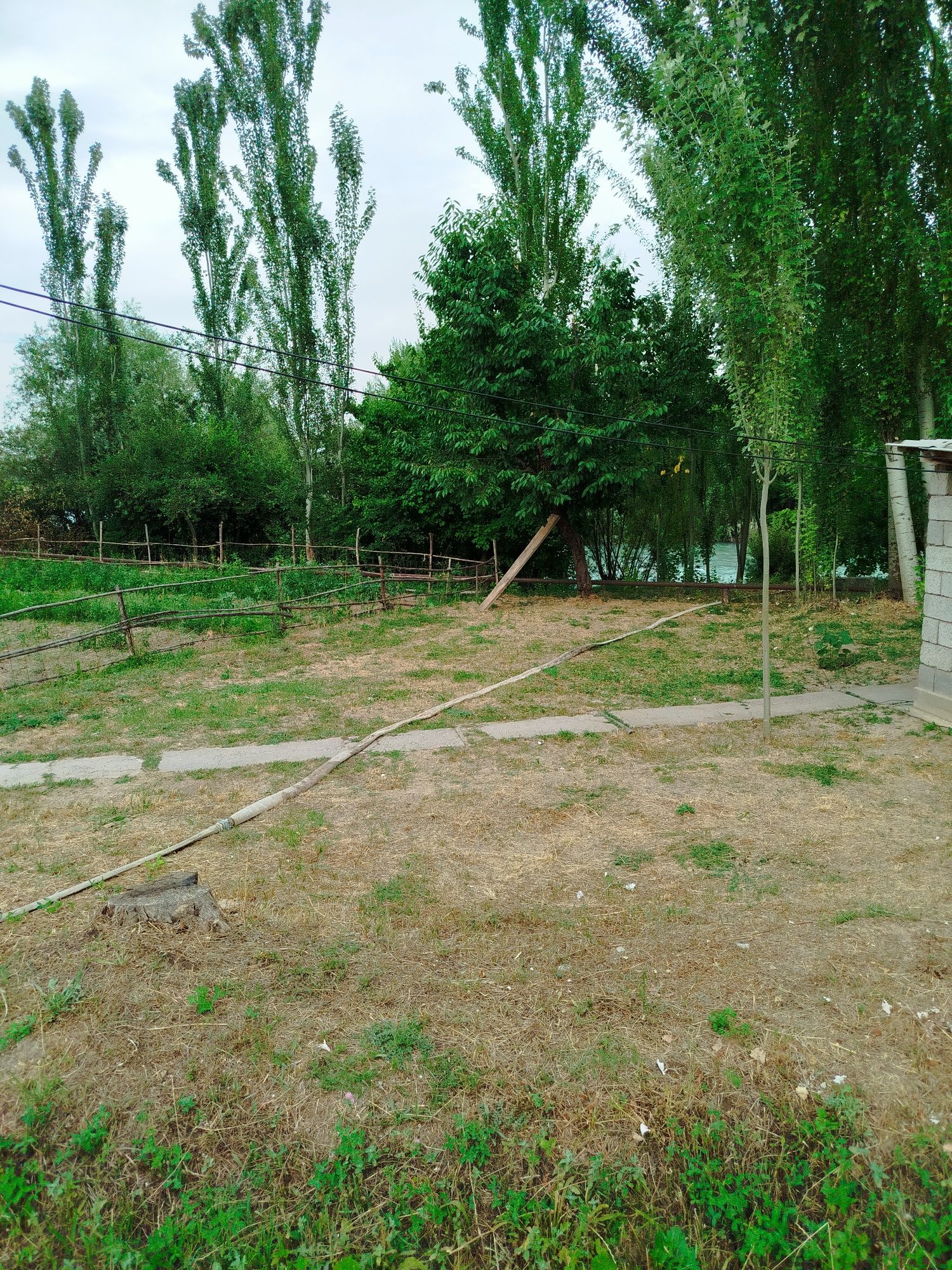 Su yonida er sotiladi 13 sotik