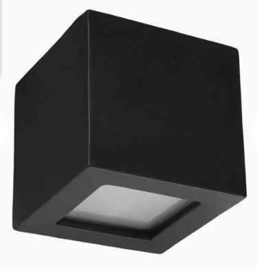 Vand mai multe lustre si corpuri de iluminat noi, EGLO si Sollux Light