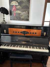 Vindem pian/pianina clasic, vechi, functional