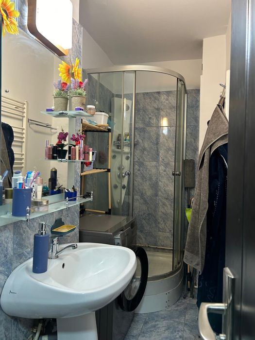 Garsoniera de vanzare Mioveni , mobilata si utilata