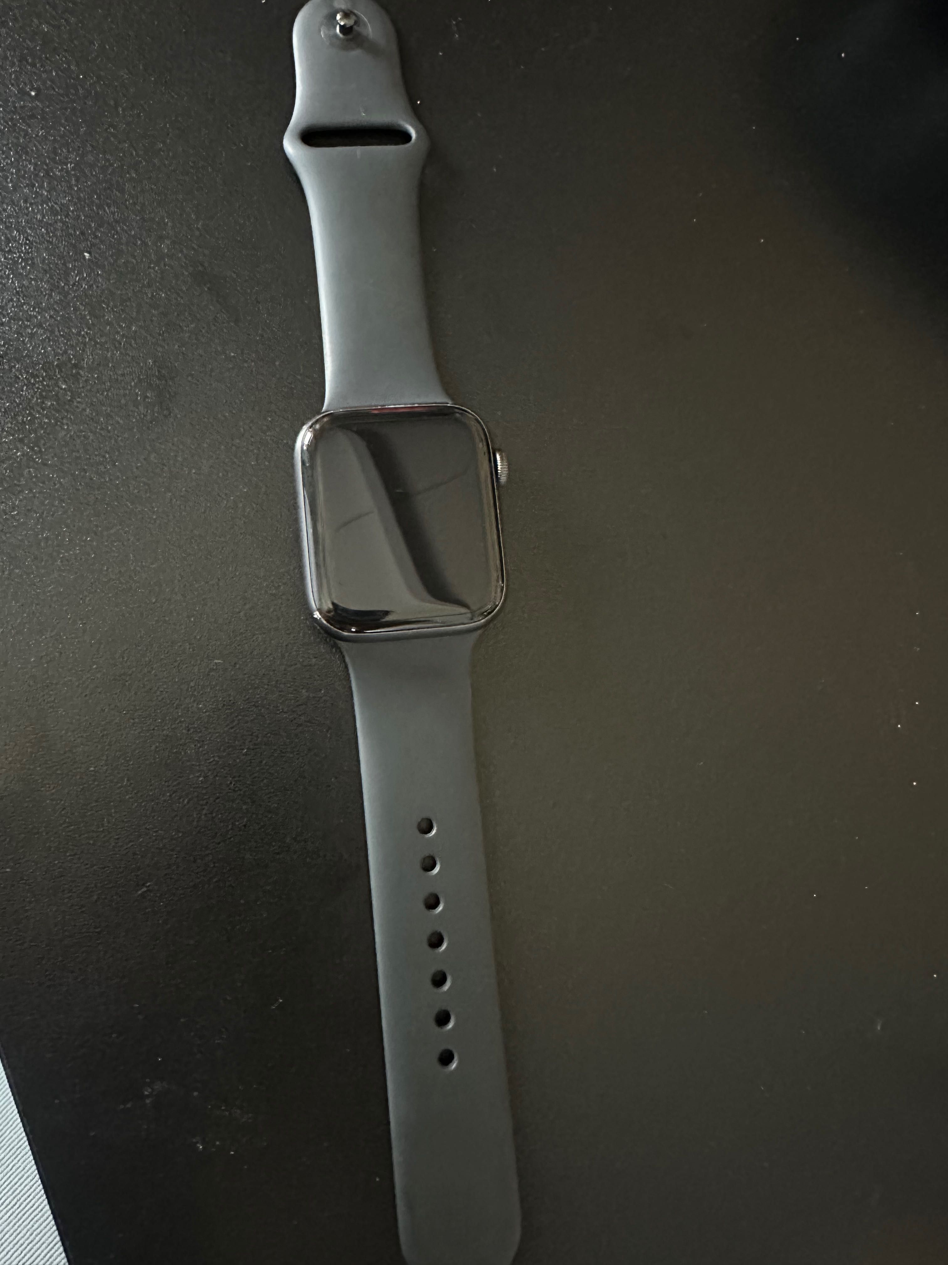 Apple Watch SE 44mm