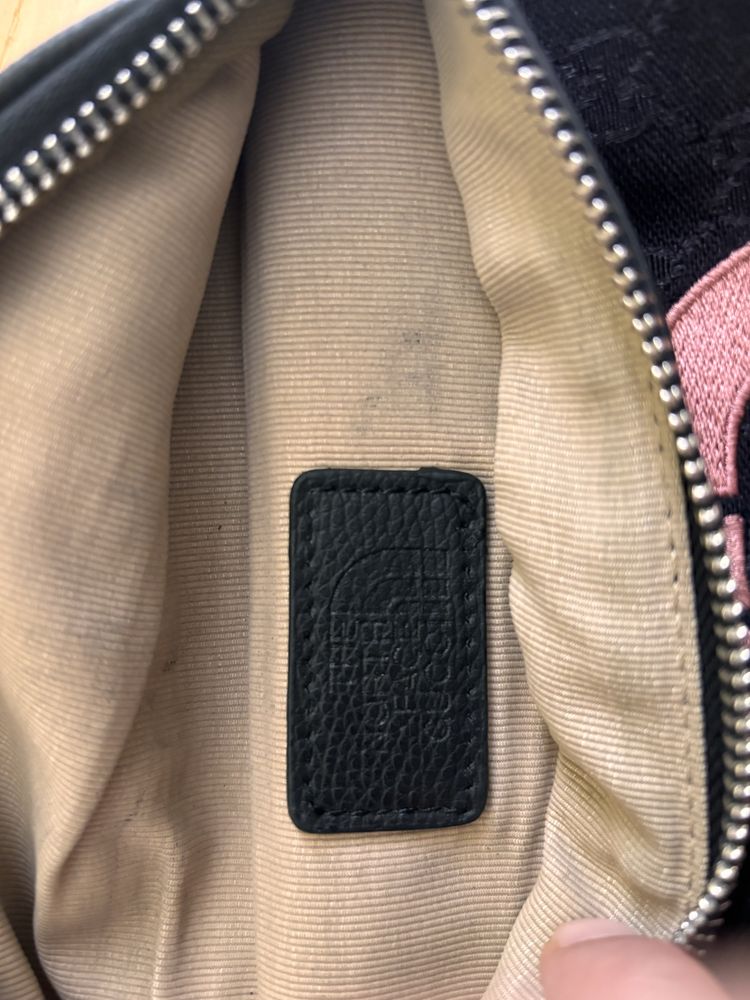 Чантичка Gucci The North Face