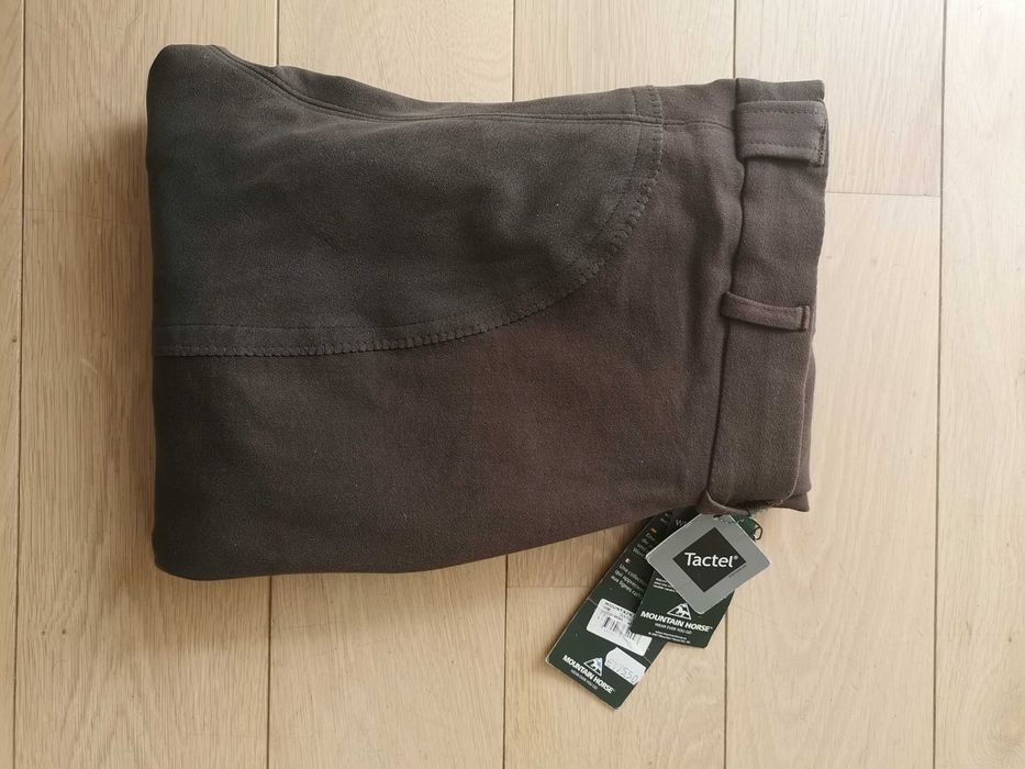 Pantaloni echitatie, Mountain horse, Mar. 40 Noi