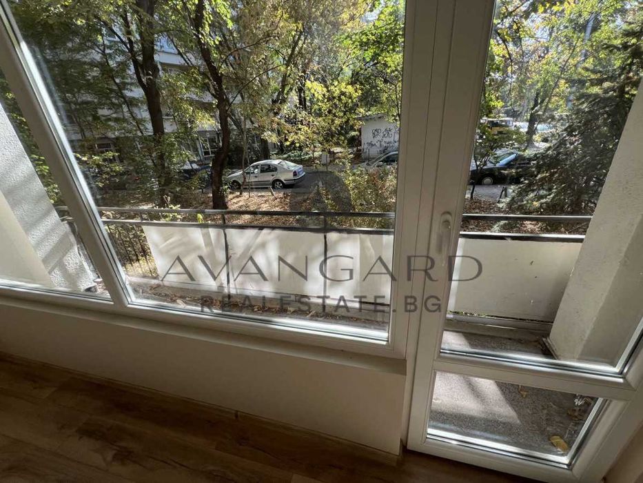 Продава се Тристаен апартамент в Пловдив, Център - 86 кв.м за 1512 €/кв.м - Снимка #13