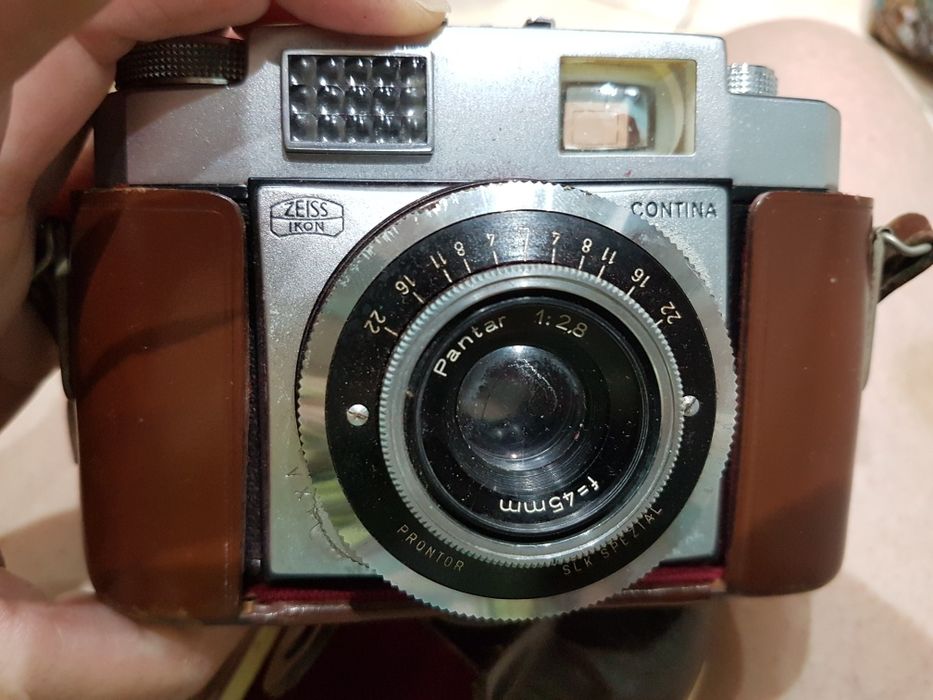 Стар фотоапарат Zeiss Ikon Contina