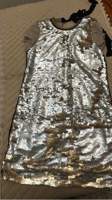 Платье с пайетками