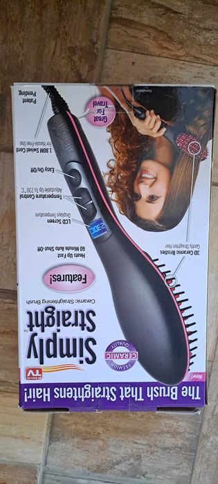Електрическа четка за изправяне на коса.