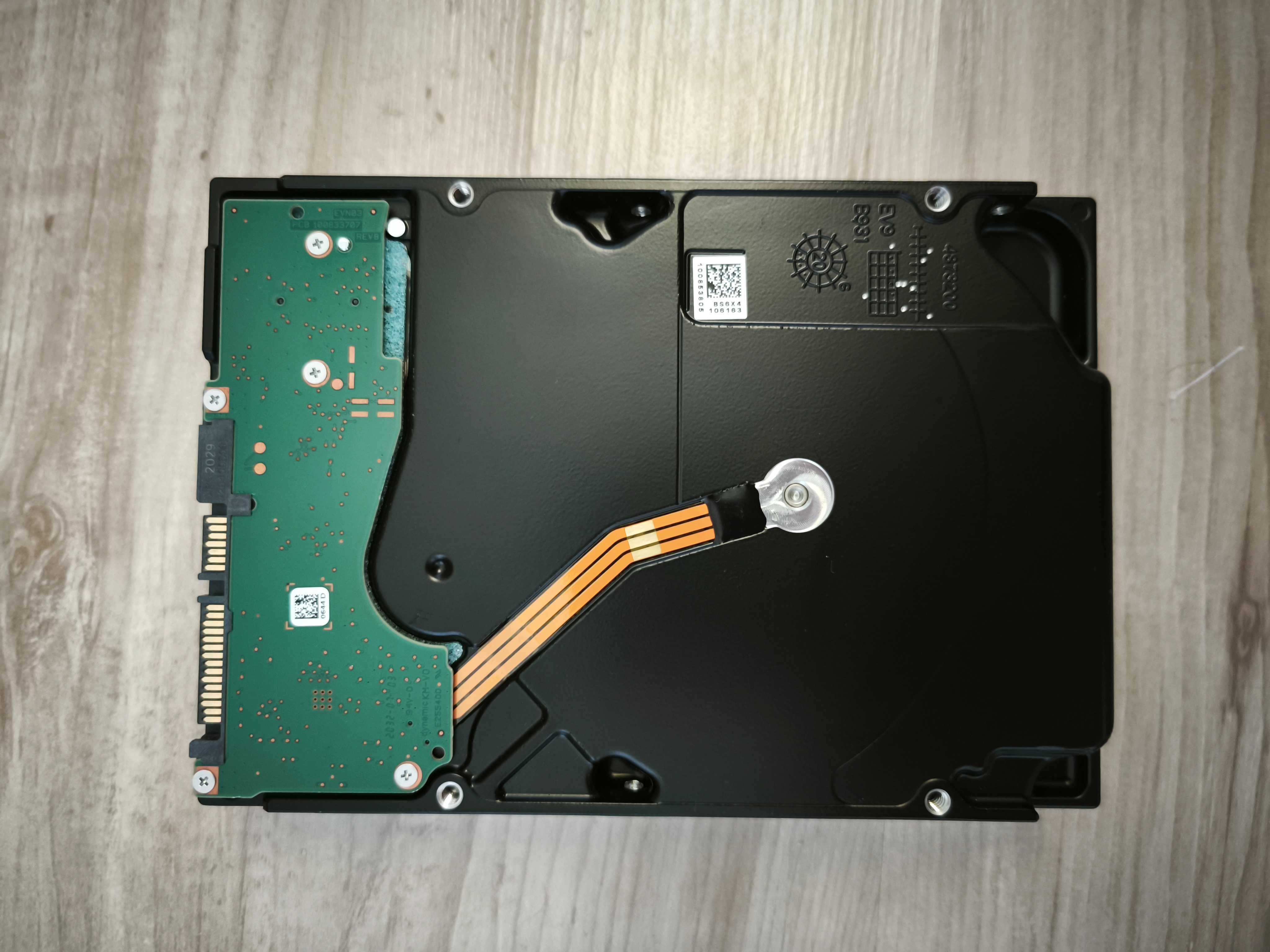 Хард Дискове HDD Seagate Exos X16 10TB Enterprise (ST10000NM001G)