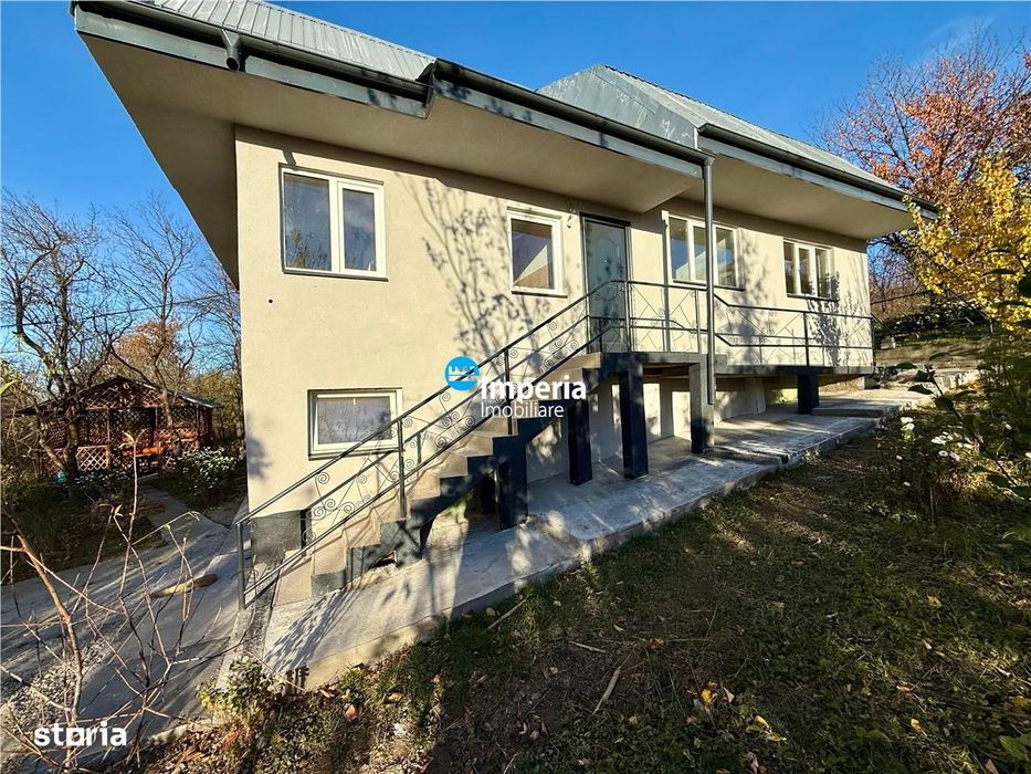 Proprietar Casa D+P+M, 3 cam, 800 teren, Curaturi  Lunca Cetatuii