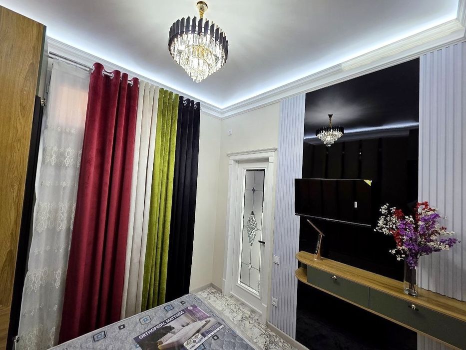 4 комнатная квартира в Новостройке Геофизика