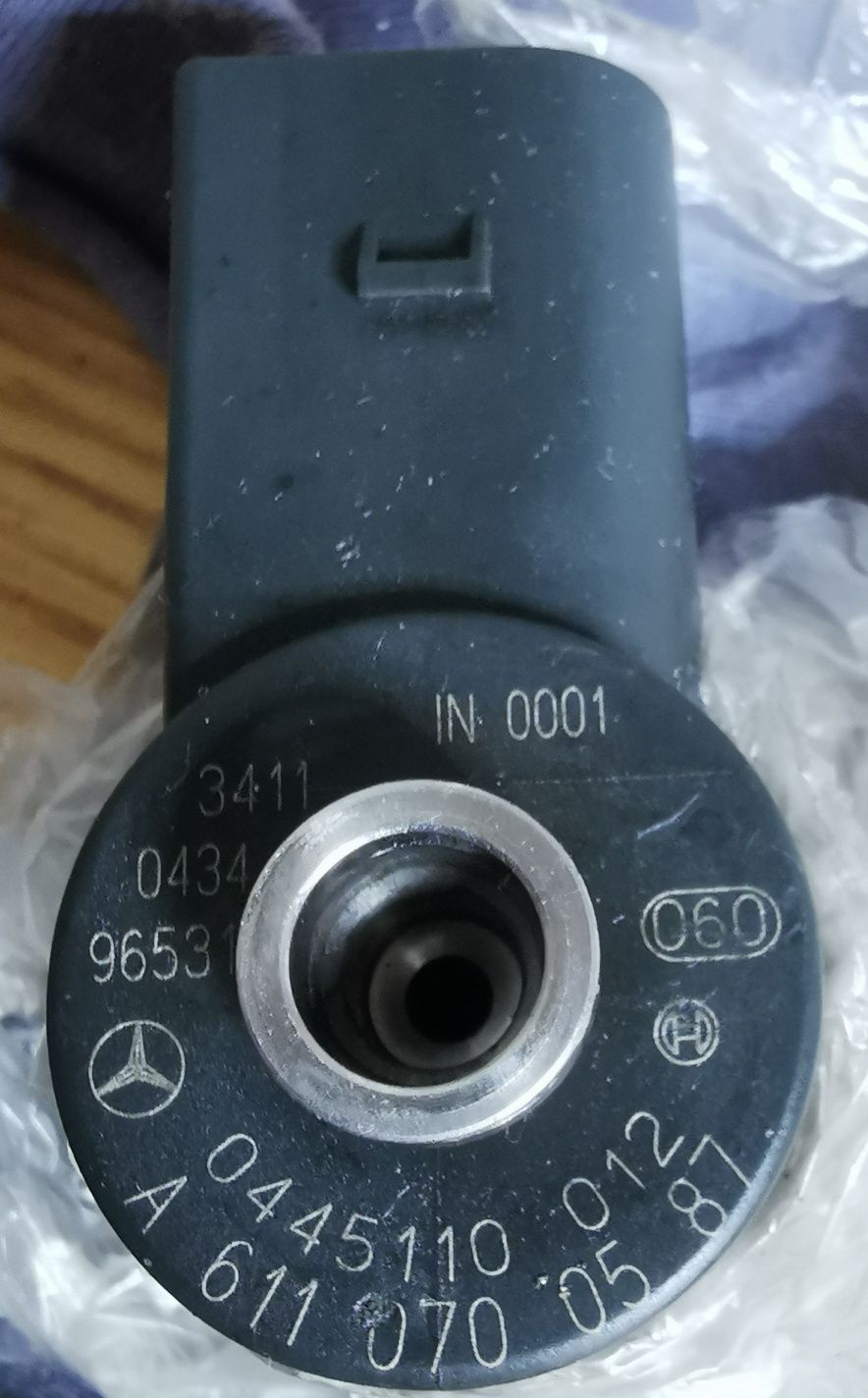 Injectoare Mercedes CDI 2.2L Euro 3 Bosch 0445110012 A6110700587