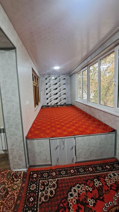 Чирчик шахар
3-микрораён   
#2-хона 2-этаж
Квартира ижарага берилад