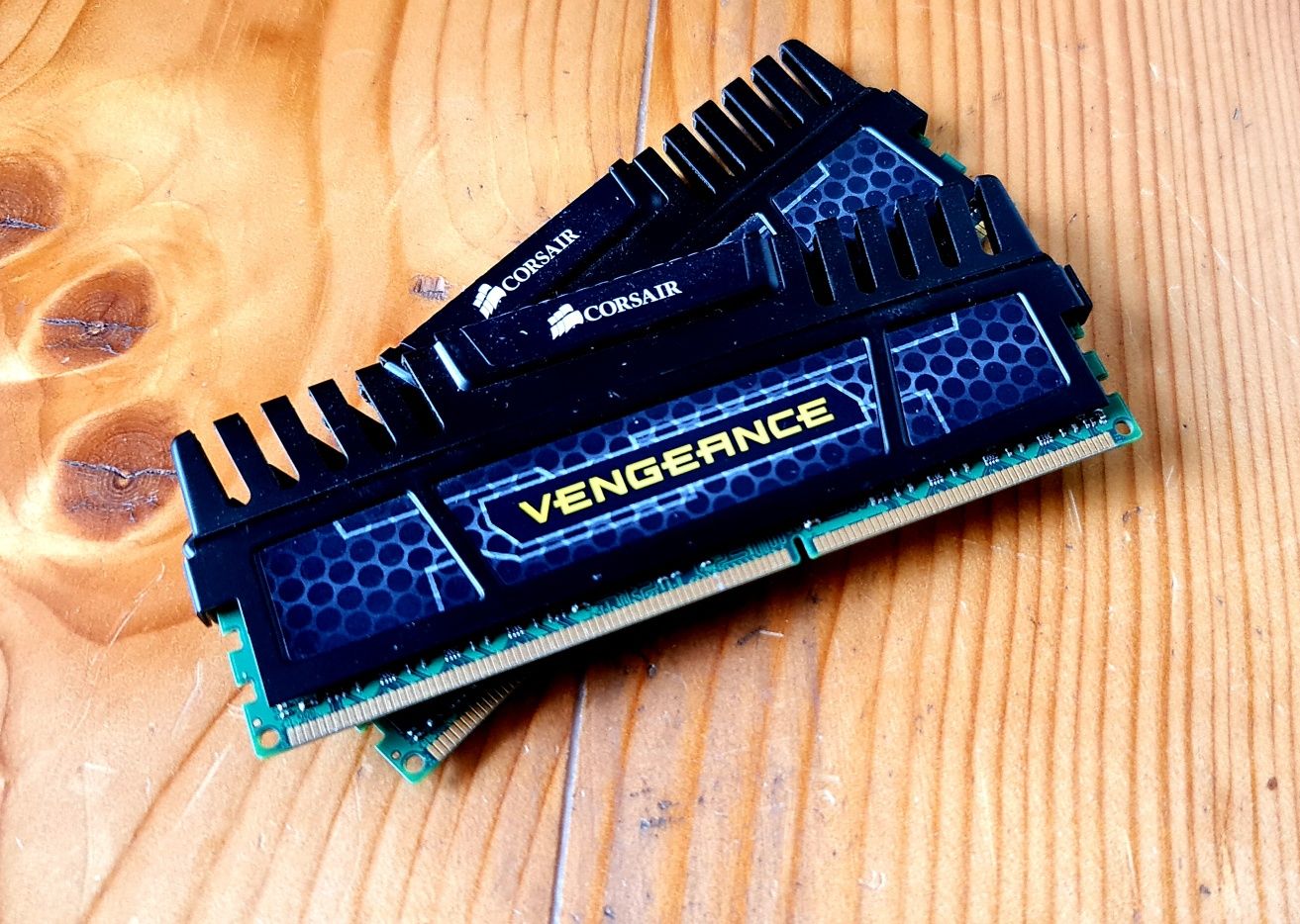 16GB RAM DDR3 1600MHz CL9 1.5v Corsair Vengeance