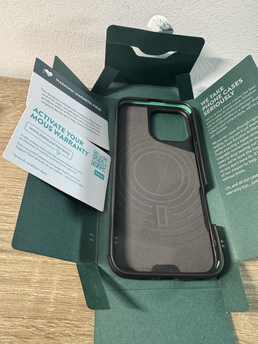 Mous iPhone 16 Pro Max Limitless Aramid Fibre Magsafe Cutout