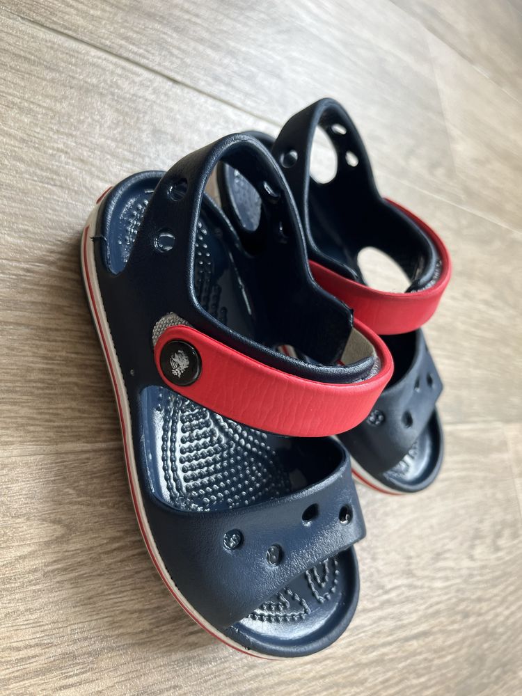 Sandale Crocs copii c8