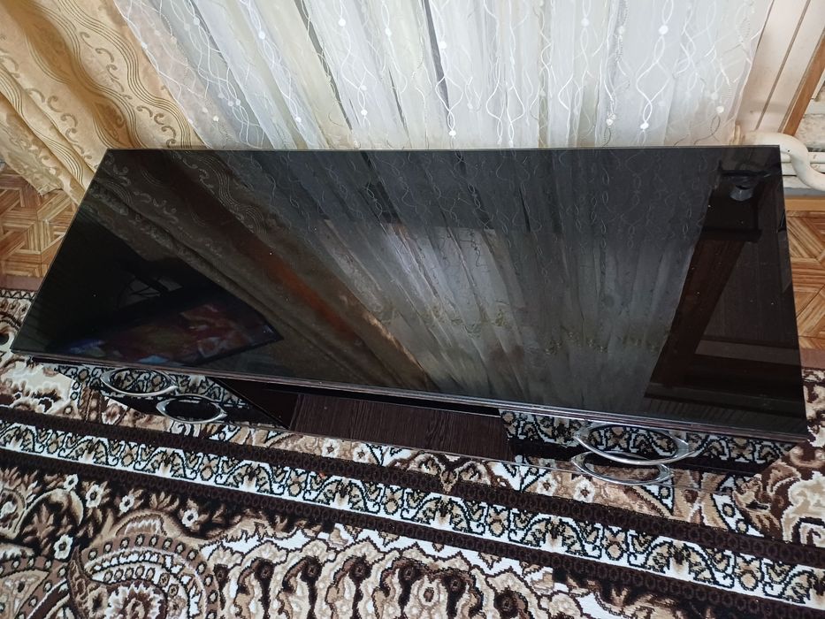 Televizor uchun patistavka