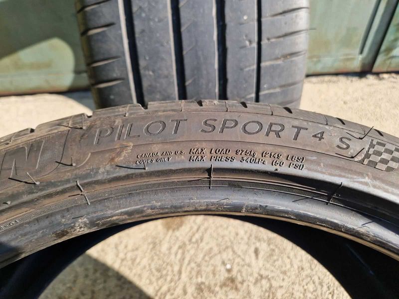 2 cauciucuri de vara Michelin R22 315/30 DOT4423