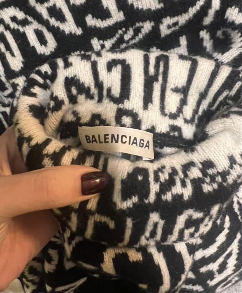 Оригинален пуловер Balenciaga
