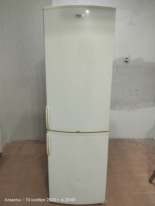 Продам холодильник