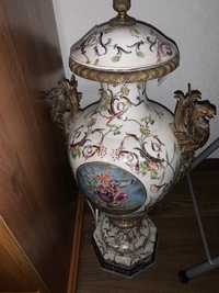 Старинная ваза