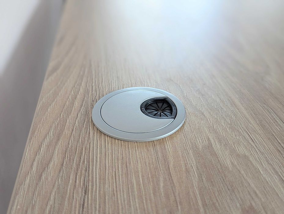 Birou, 4 buc. în stoc