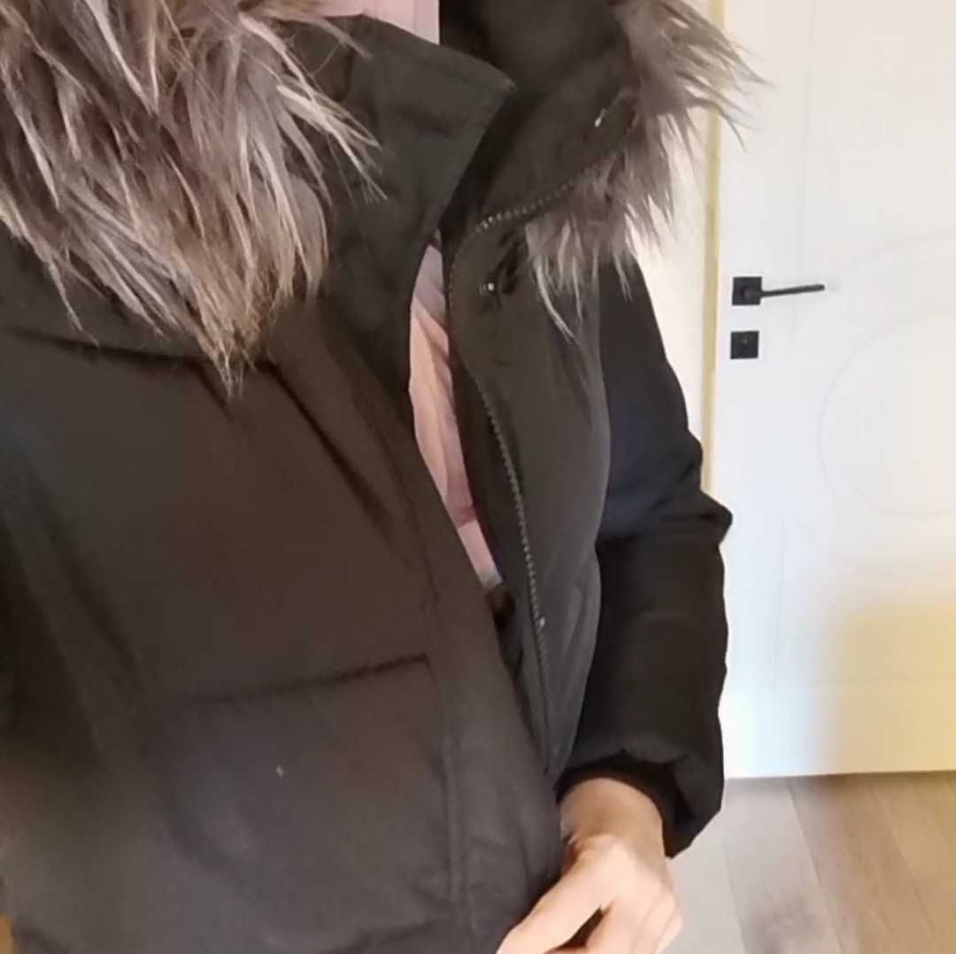 Куртка- пуховик женская