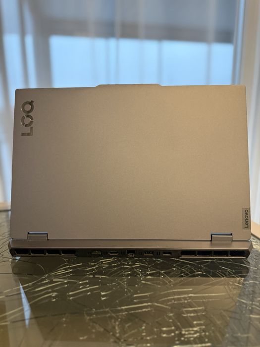 Lenovo LOQ 15IRX9.Placa video:RTX 4060 si procesor intel i7 13th gen.
