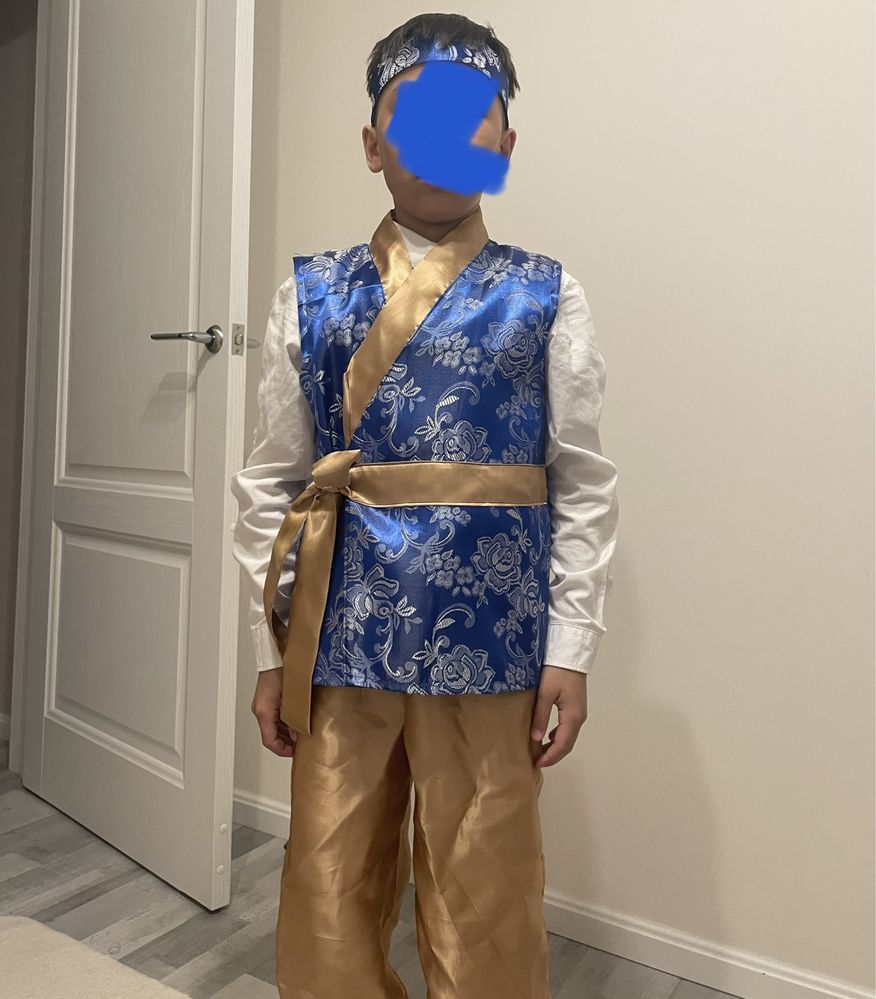 Прокат костюма  национальном корейский ханбок для мальчика 8-9 лет.