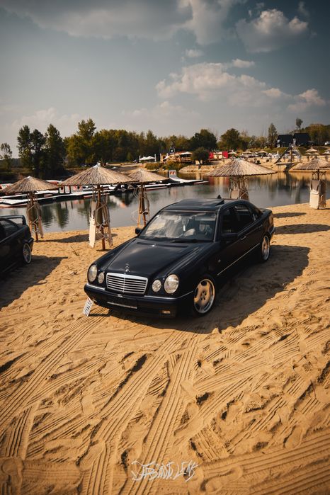 Mercedes E300 Turbodiesel (OM606)