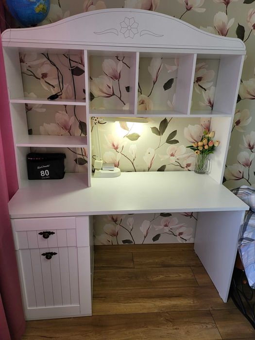 Продам письменный стол детский