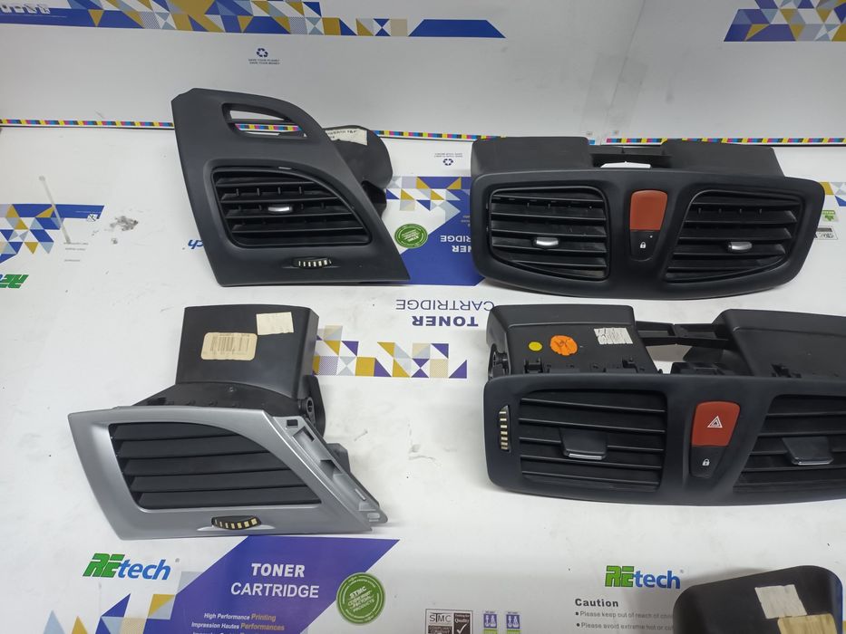 Grila ventilatie bord renault megane 3 fluence