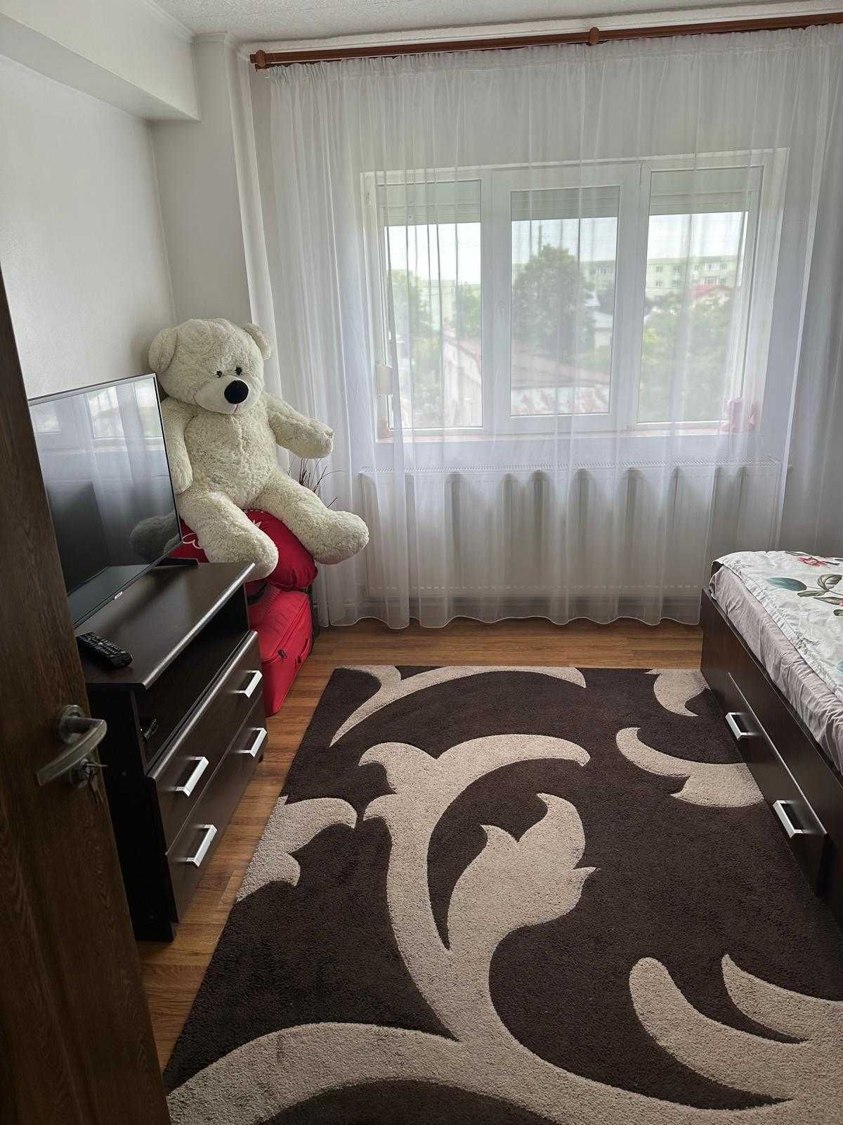 Apartament 3 camere complet mobilat - 1 Decembrie, Ilfov
