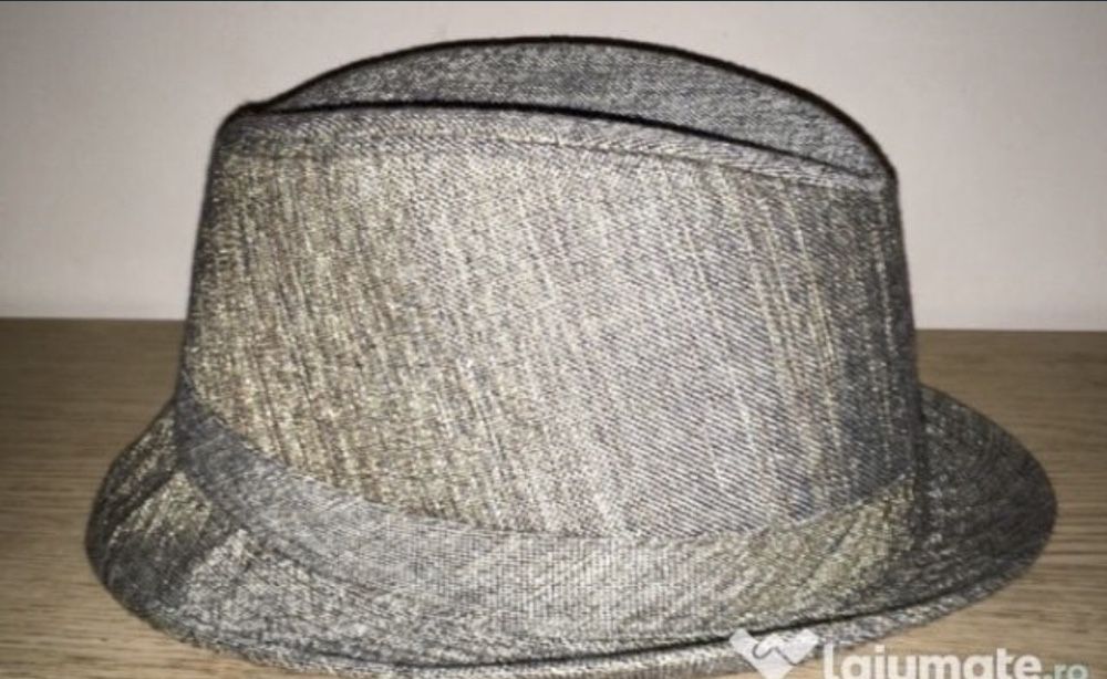 Palarie usor metalizata impecabila