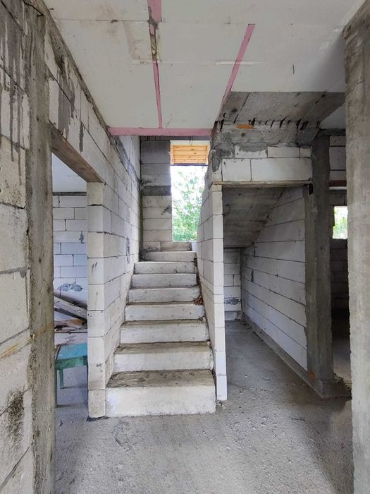 De vânzare casa la roșu + teren 1750 m2