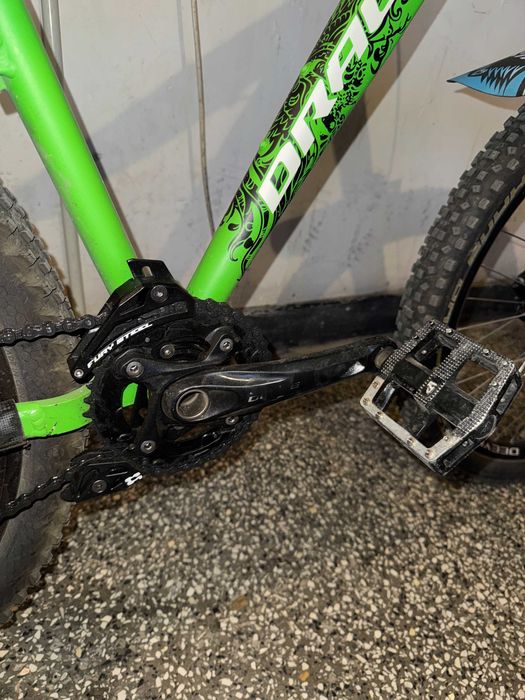 DRAG C1 Dirt Series с доста подобрения по него