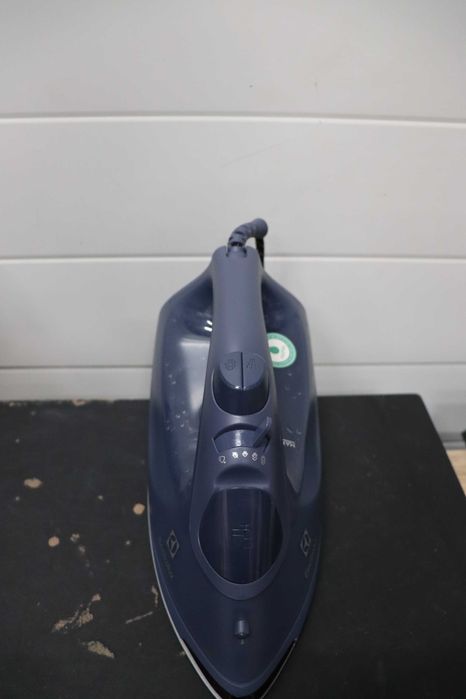 Парна ютия Electrolux E6SI1-4MN Refine 600, 2500W, синя