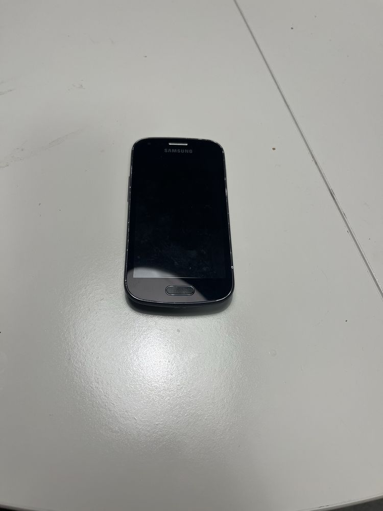 Diferite telefoane