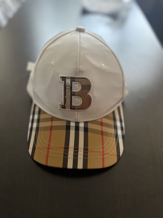 Шапка Burberry