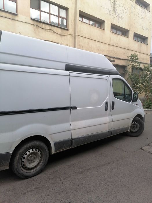 Vînd Opel vivaro 2008