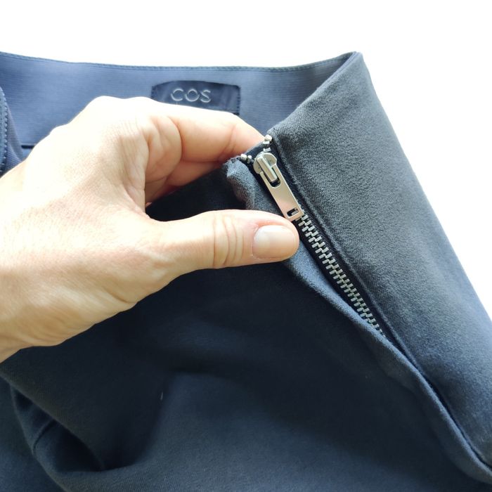 Pantaloni COS (H&M Group), mărimea 36