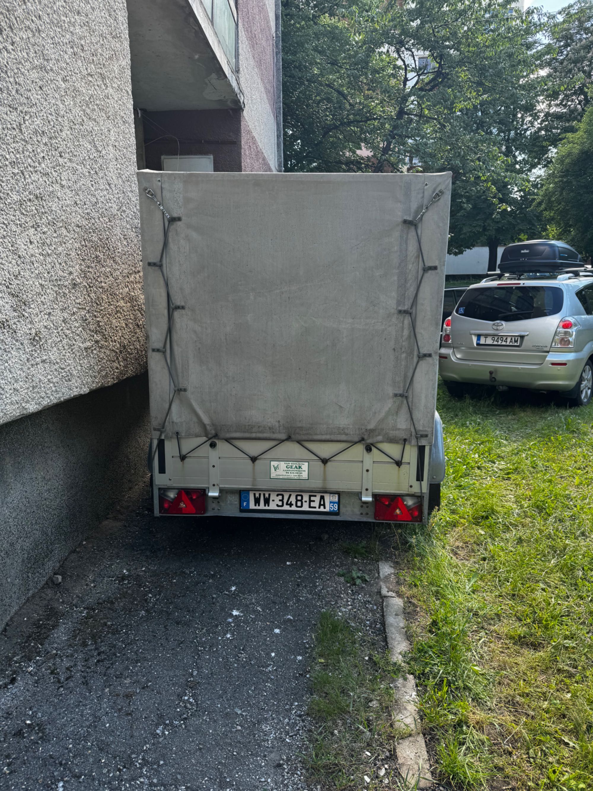 Ремарке за лек автомобил