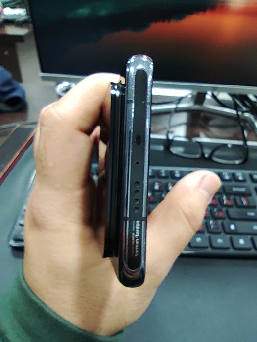 Продам Xiaomi Mi 11 Ultra Black 12/256GB в идеальном состоянии.