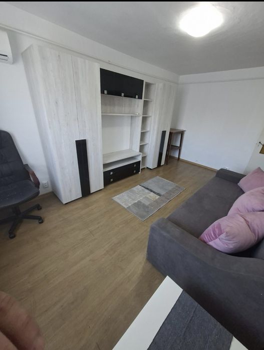 Ap 2 cam D MOBILAT și utilat Podul de Fier