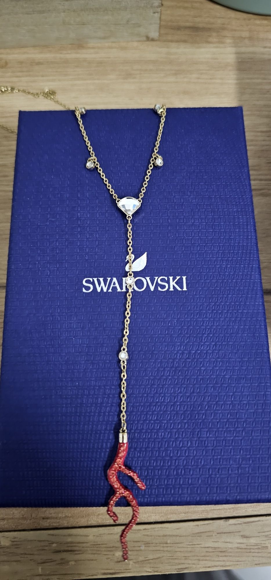 Колие Swarovski със златно покритие