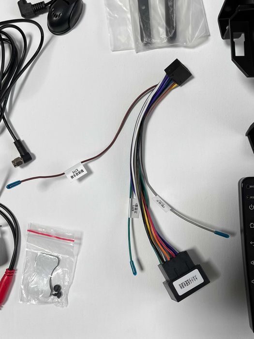 9" QLED Android 15 Мултимедия|4/64GB|Wireless CarPlay &  Auto|Камера