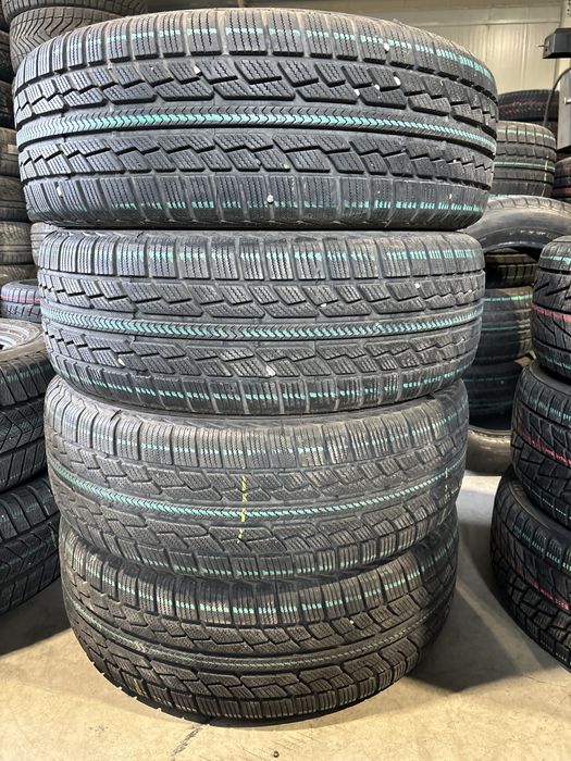 215 55 18 set anvelope iarna Toyo 6mm M+S