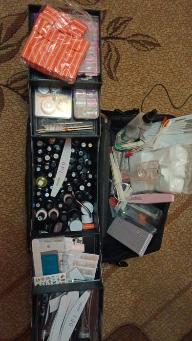 Продам маникюрный набор