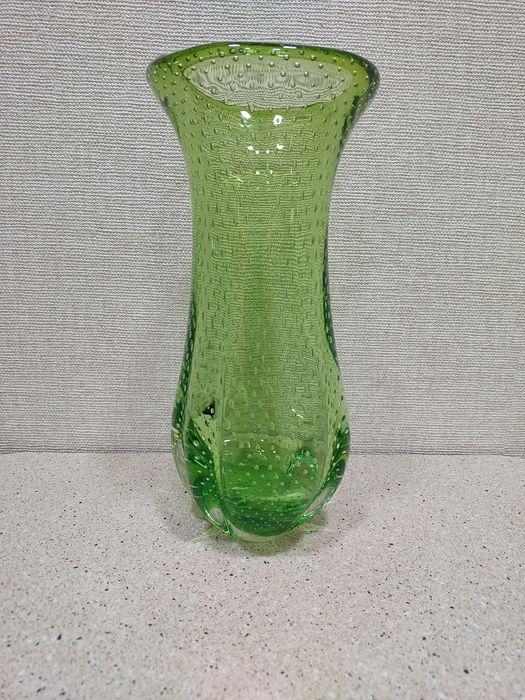 Вазы для цветов гутное стекло