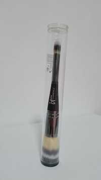 Pensula IT Cosmetics Heavenly Luxe Complexion Perfection Brush nr 7